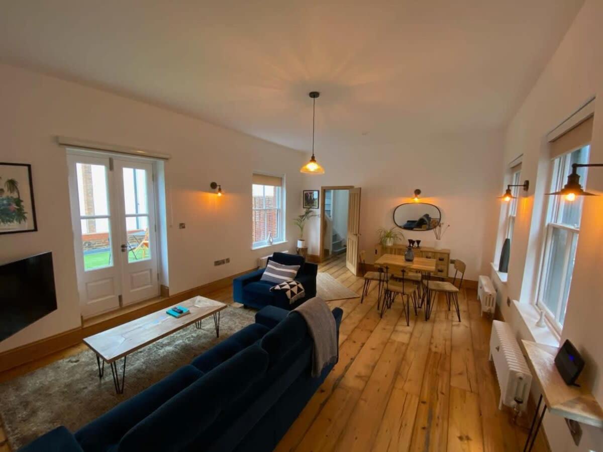 Spacious Norwich Lanes Apartment With Roof Terrace Exterior photo